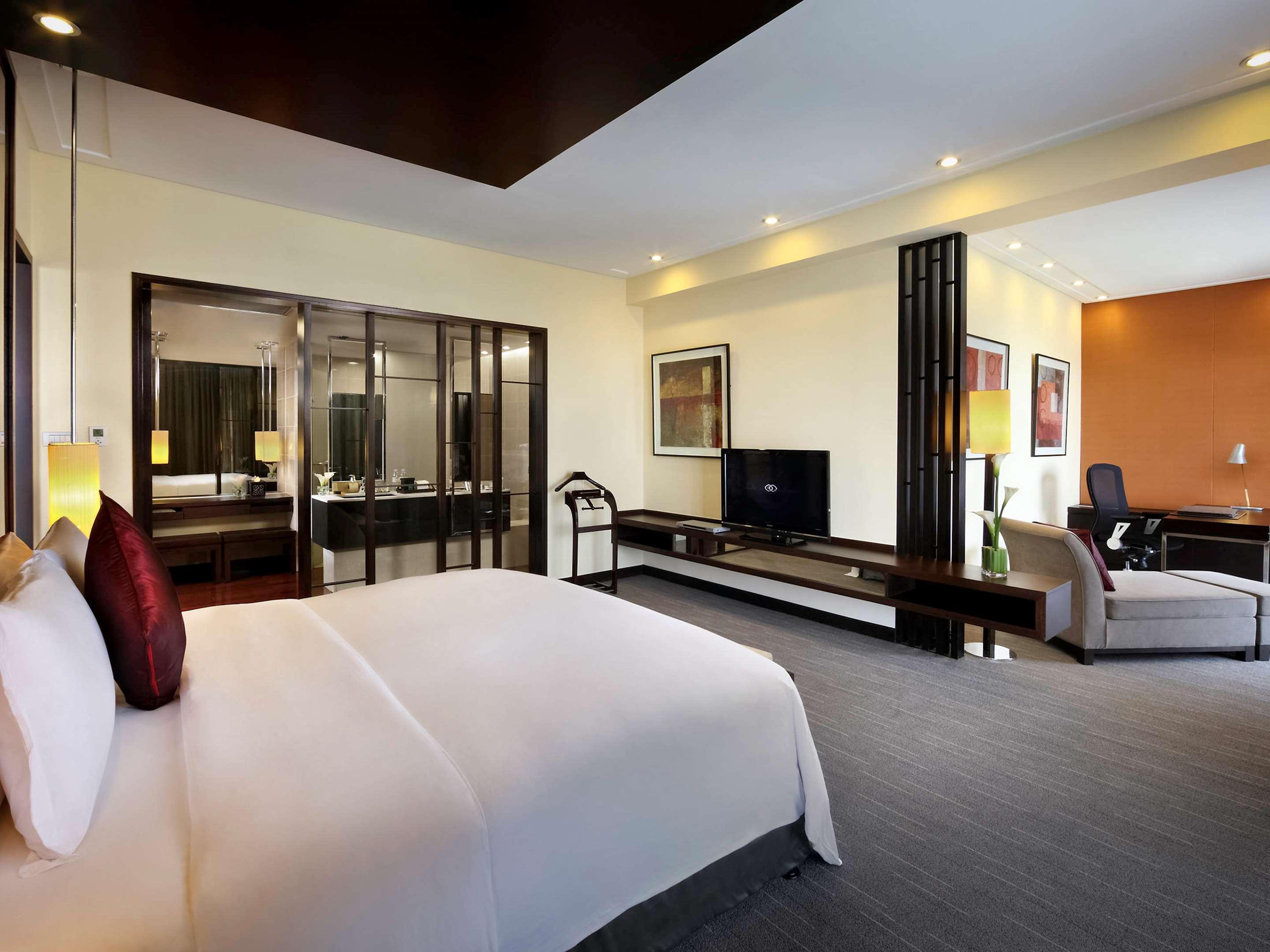 UCCP SHALOM HOTEL (Manila) - Specialty Inn Reviews & Photos - Tripadvisor
