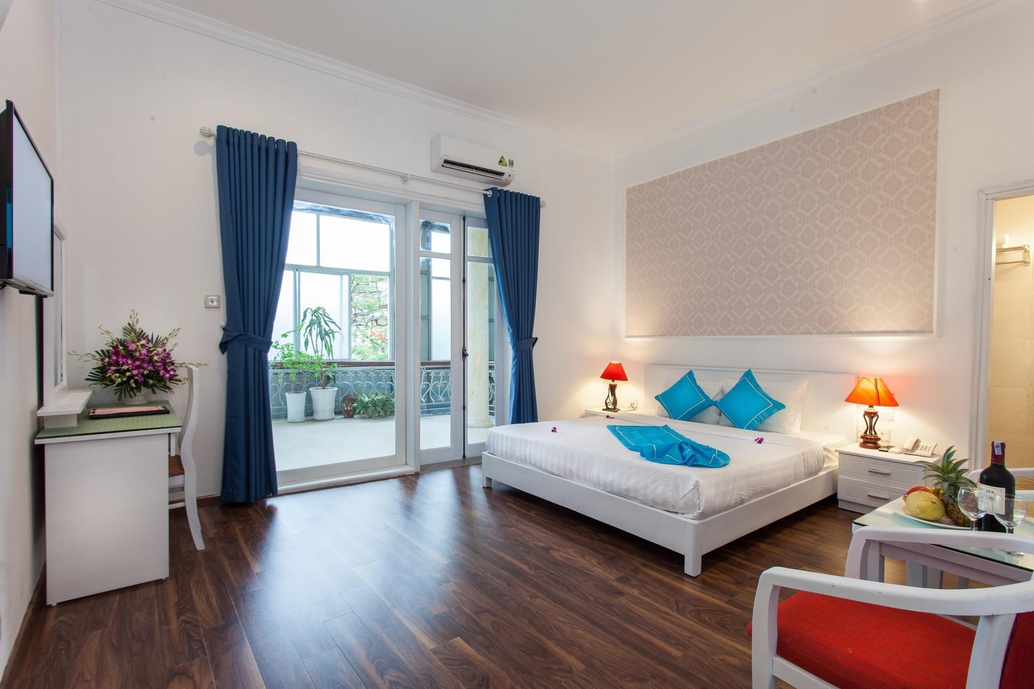 Bedroom Photo