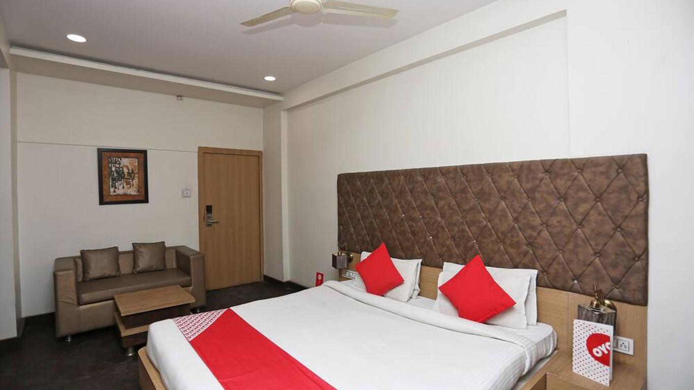 OYO 22315 Hotel Rajdoot Gaurav