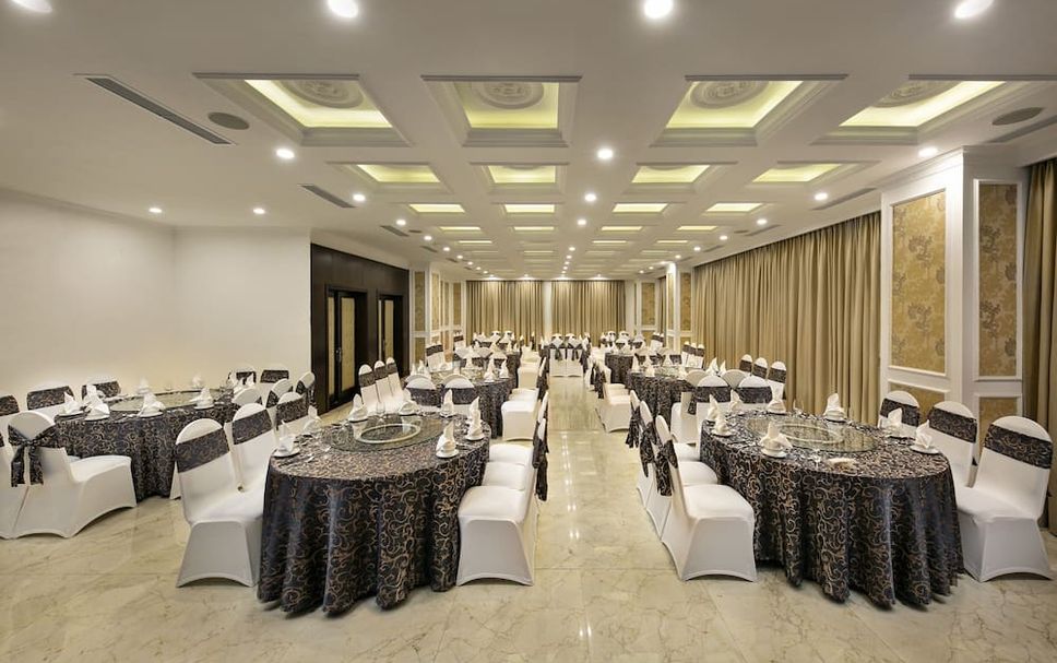 Banquet hall Photo