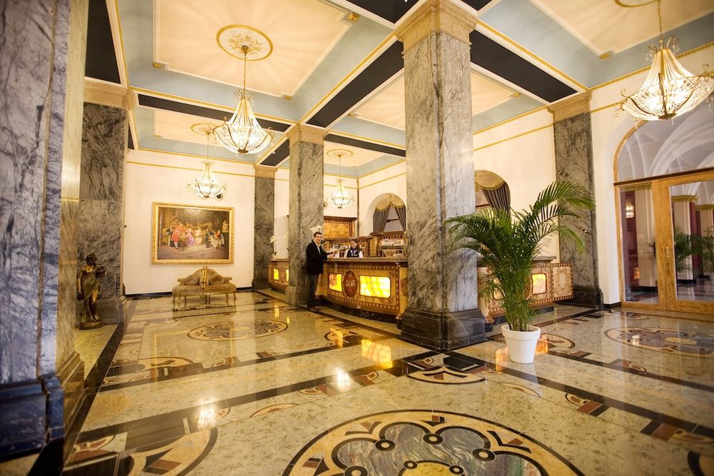 Lobby Photo