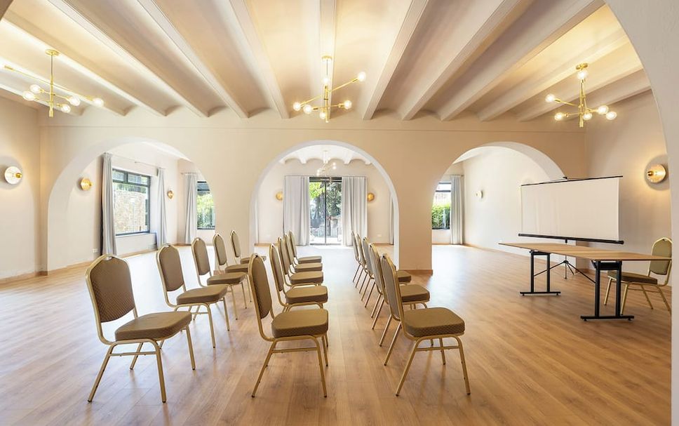Conference room Photo