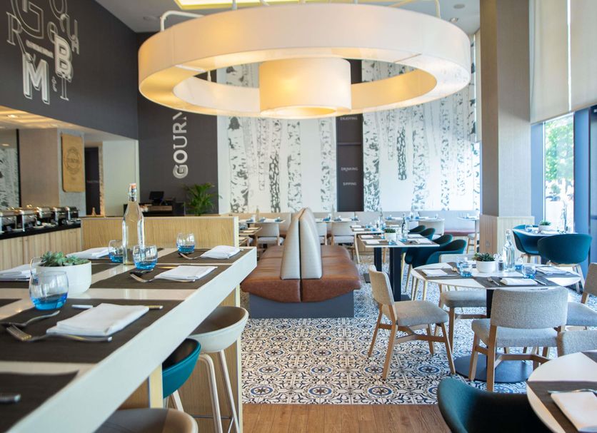 Restaurant Photo