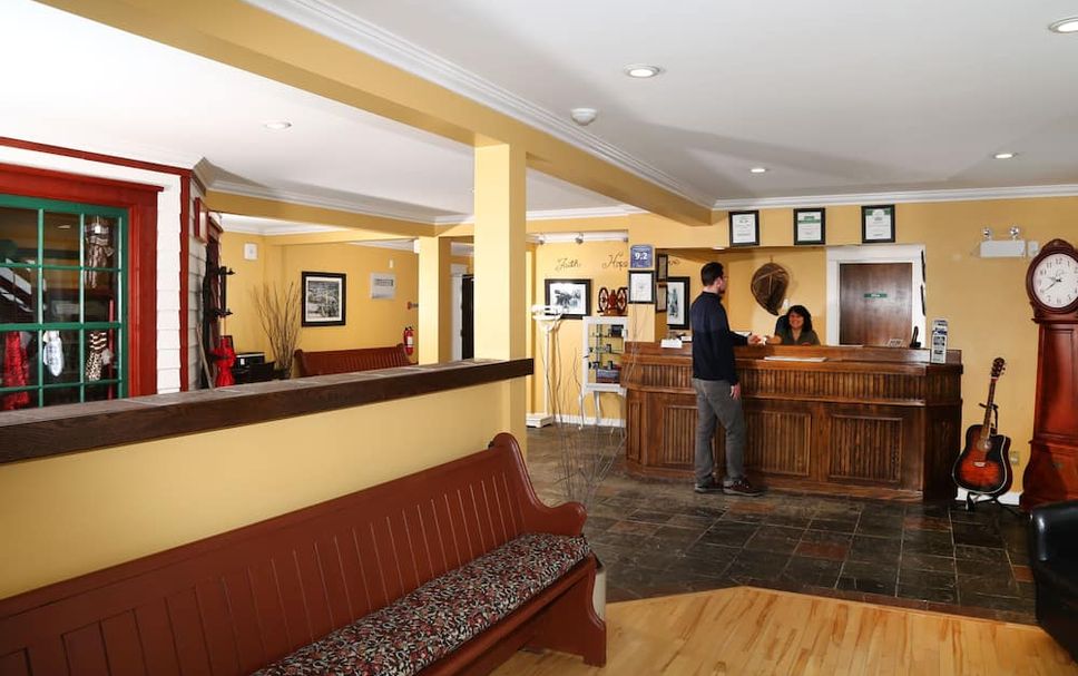 Front desk Photo
