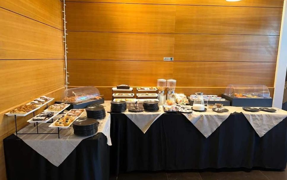 Buffet Photo