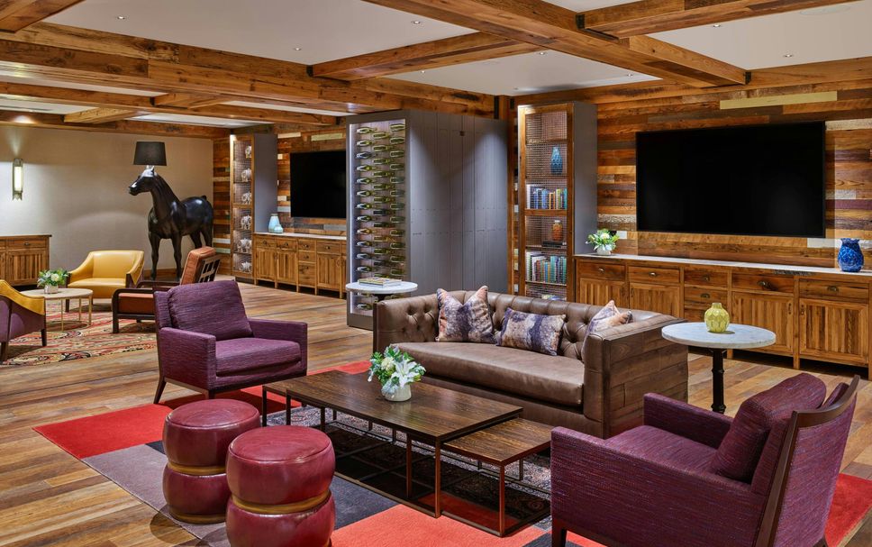Lounge Photo