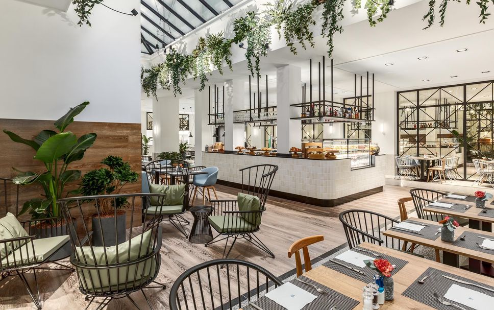 Restaurant Photo
