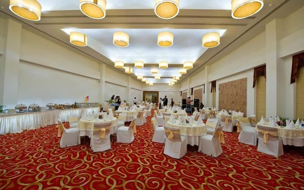 Banquet hall Photo