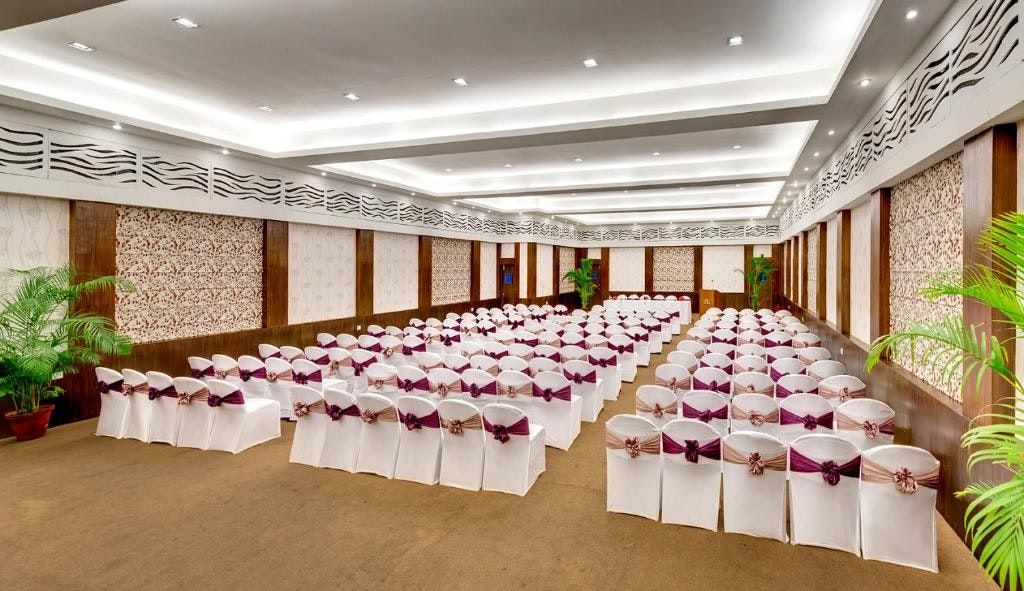 Banquet hall Photo
