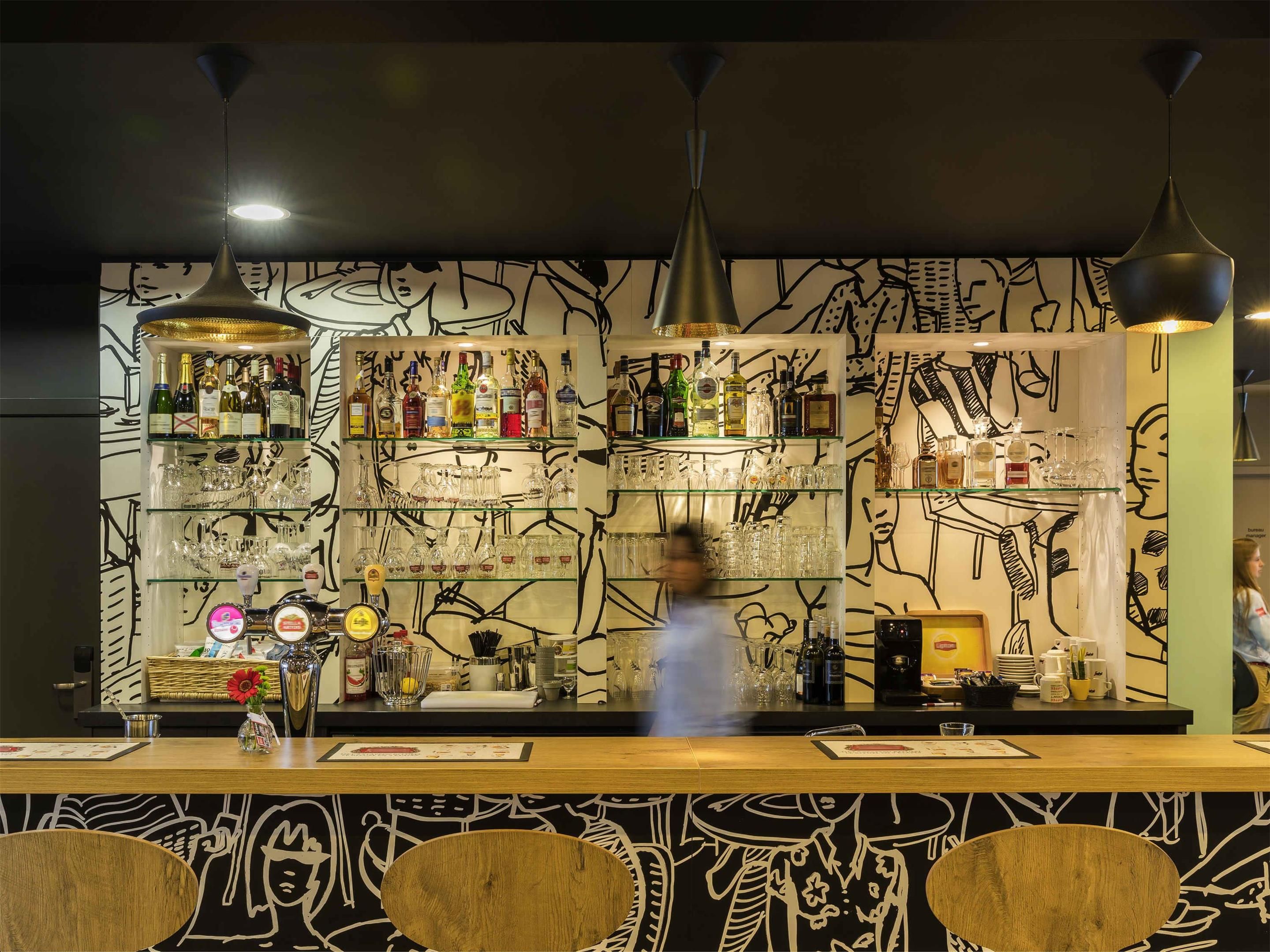Bar Photo