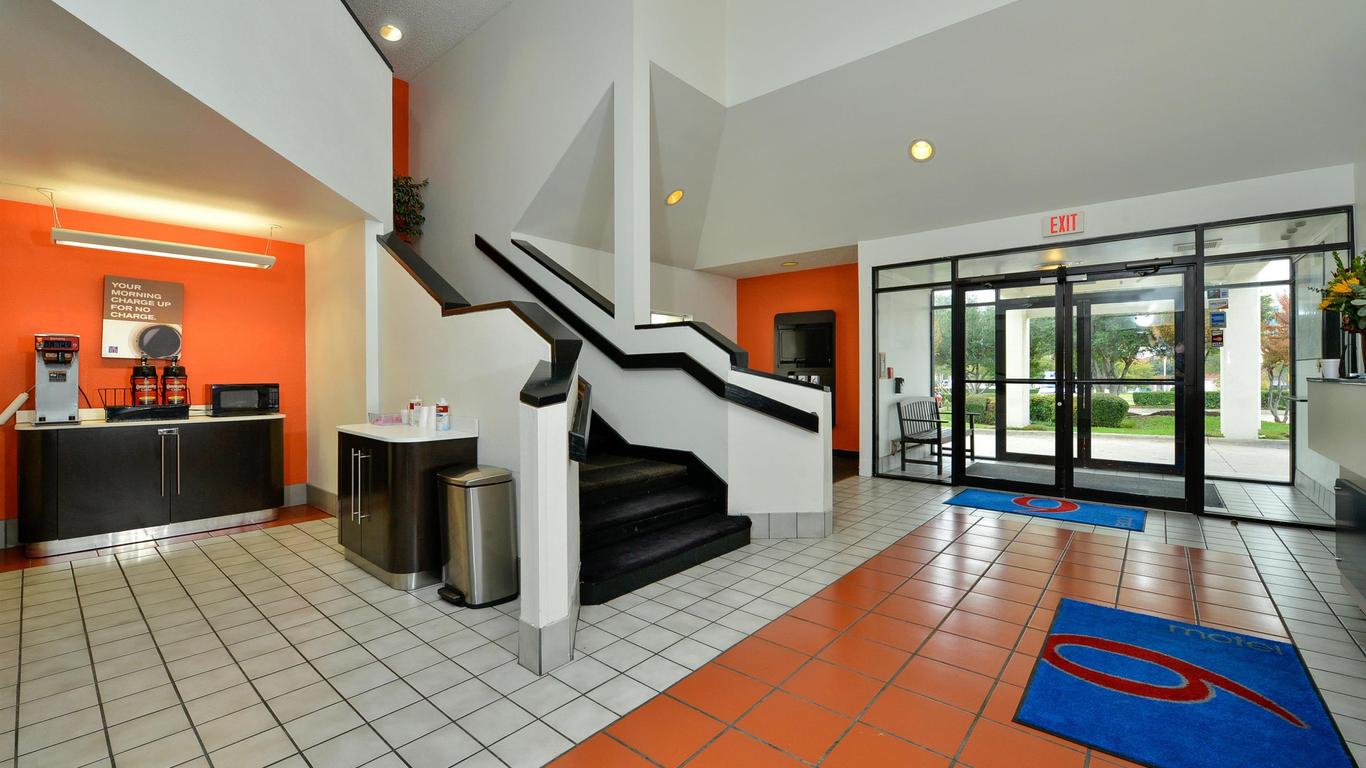 Motel 6 West Plano - Frisco, TX
