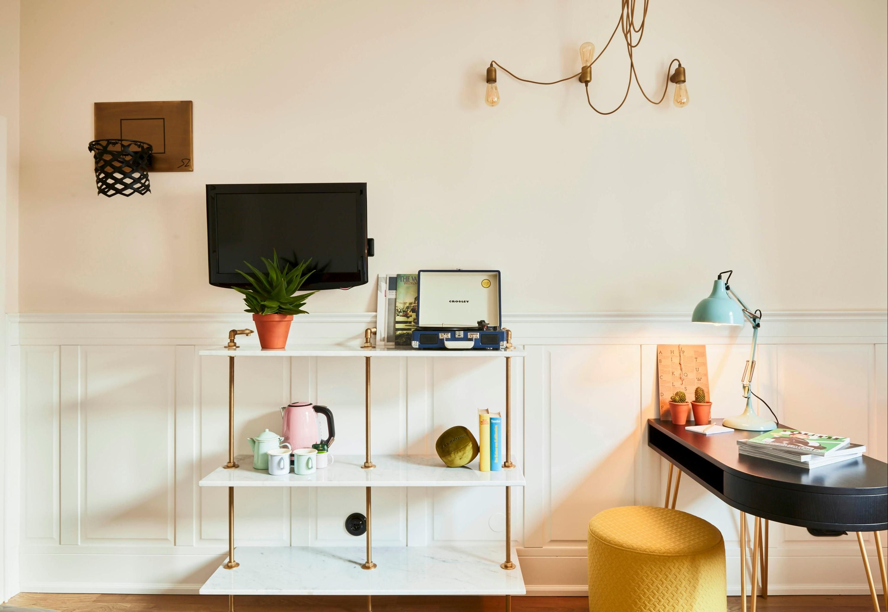 Room amenity