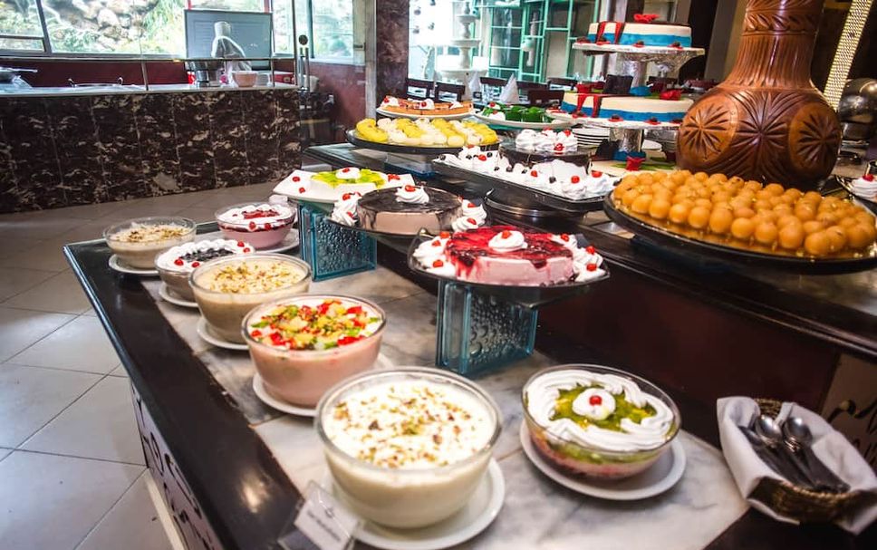 Buffet Photo