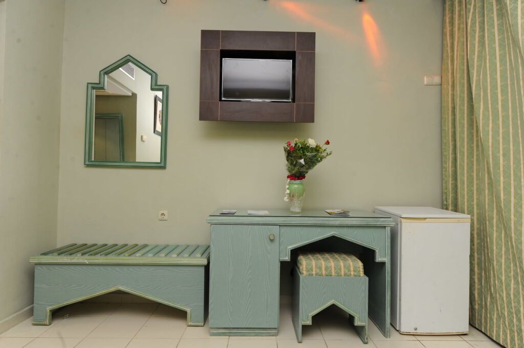 Room amenity