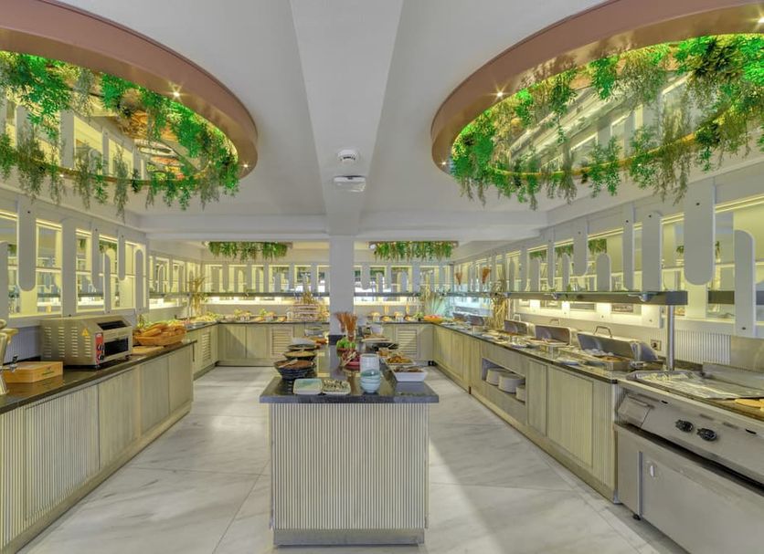 Buffet Photo