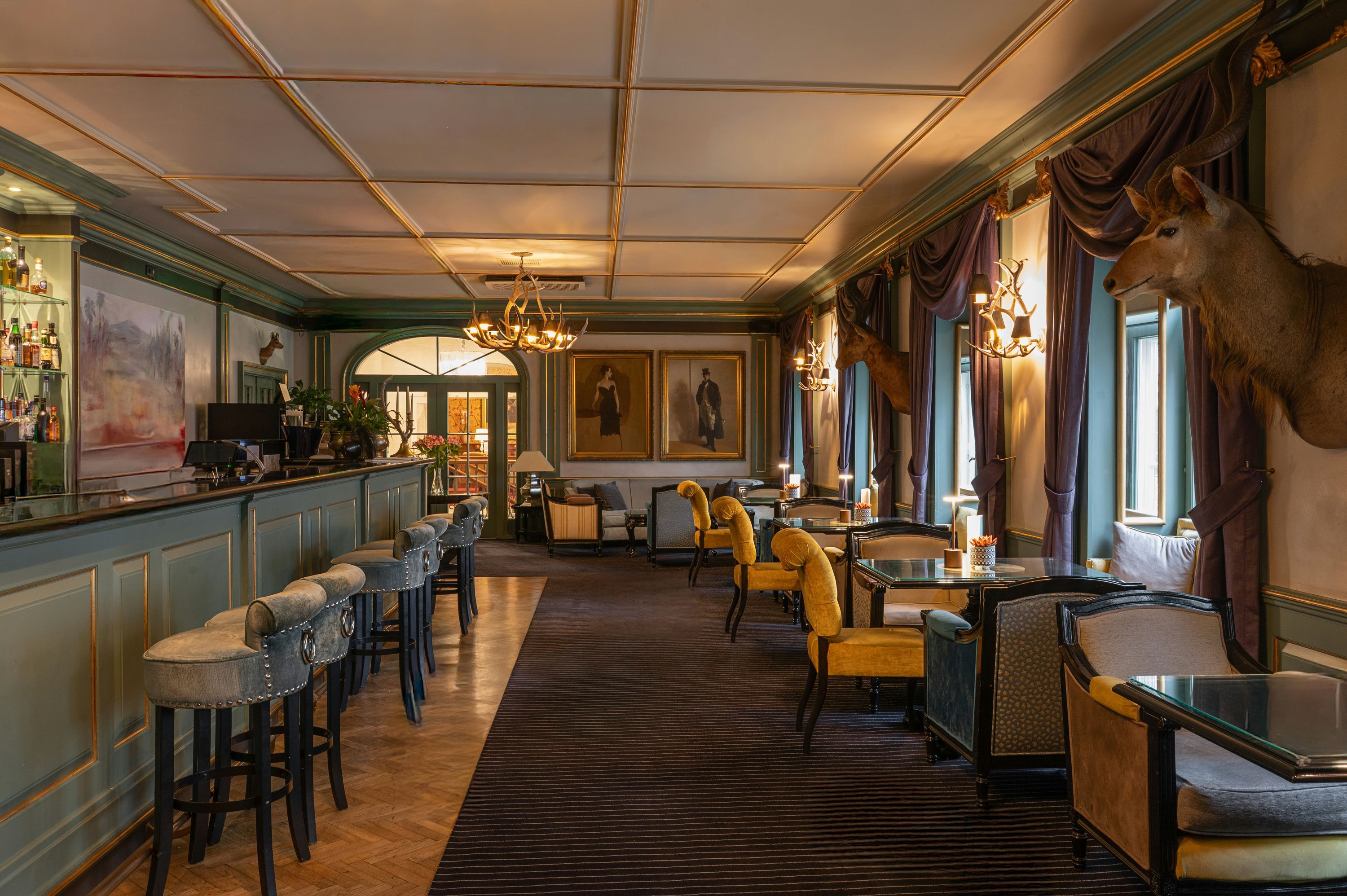 Bar