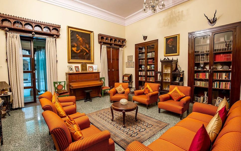 Lounge Photo