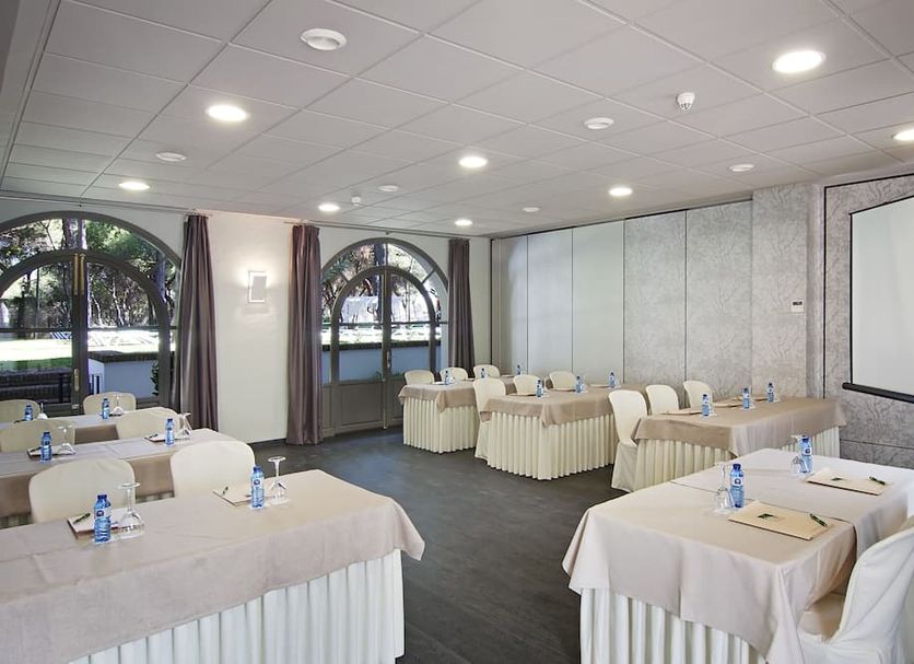 Conference room Photo