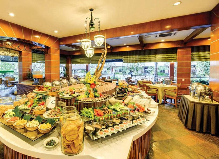 Buffet Photo