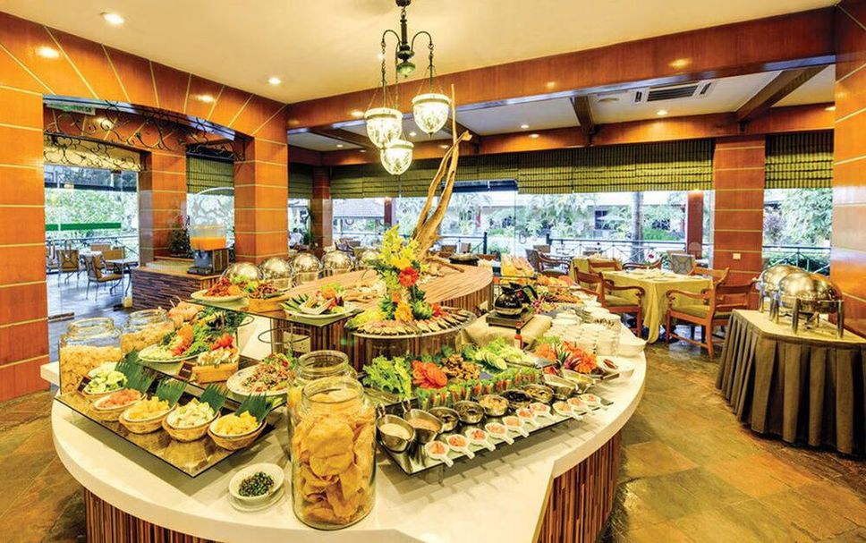 Buffet Photo