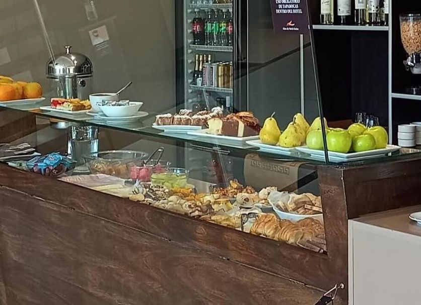 Buffet Photo