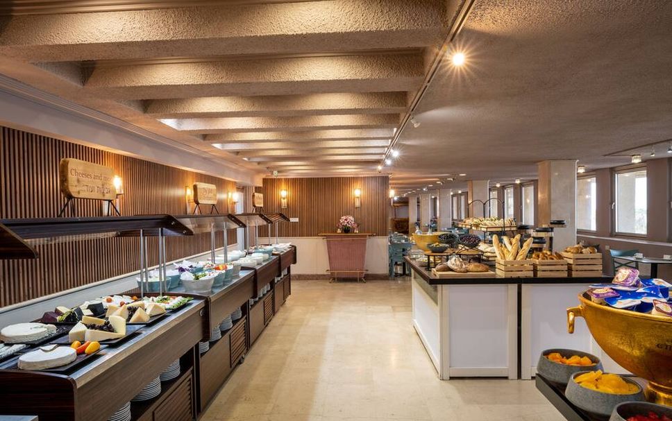 Buffet Photo