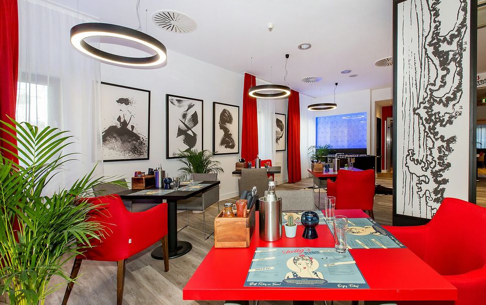 Restaurant Photo