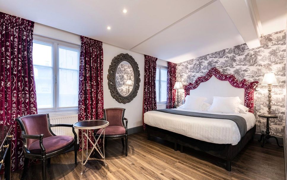 Bedroom Photo