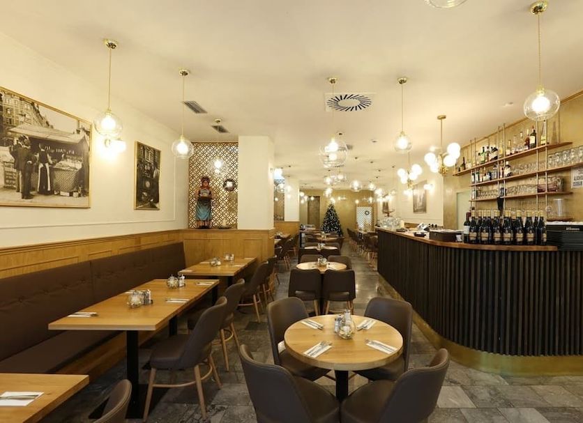 Restaurant Photo