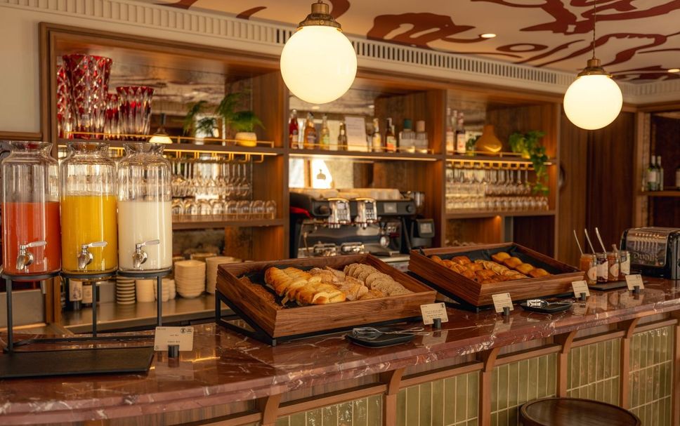 Restaurant Photo