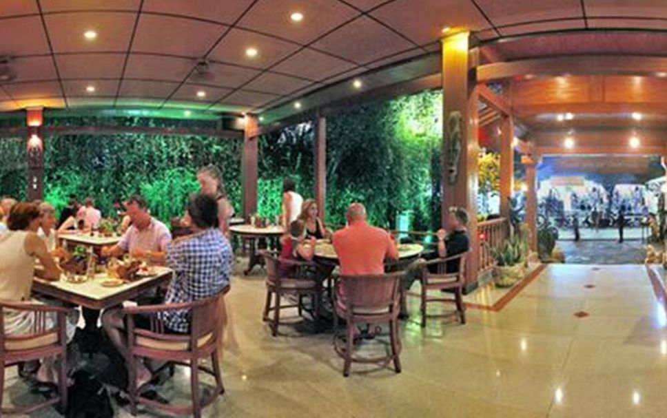 Restaurant Photo