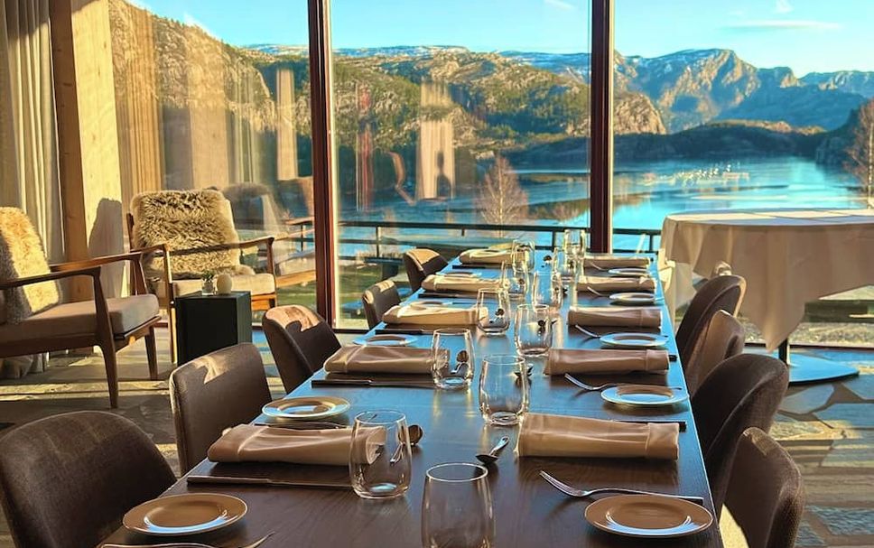 Restaurant Photo