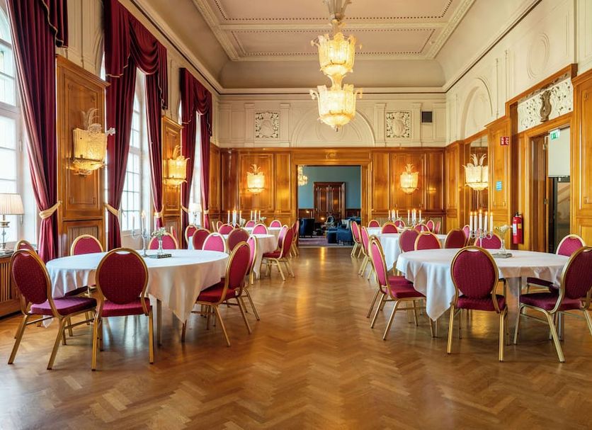 Banquet hall Photo