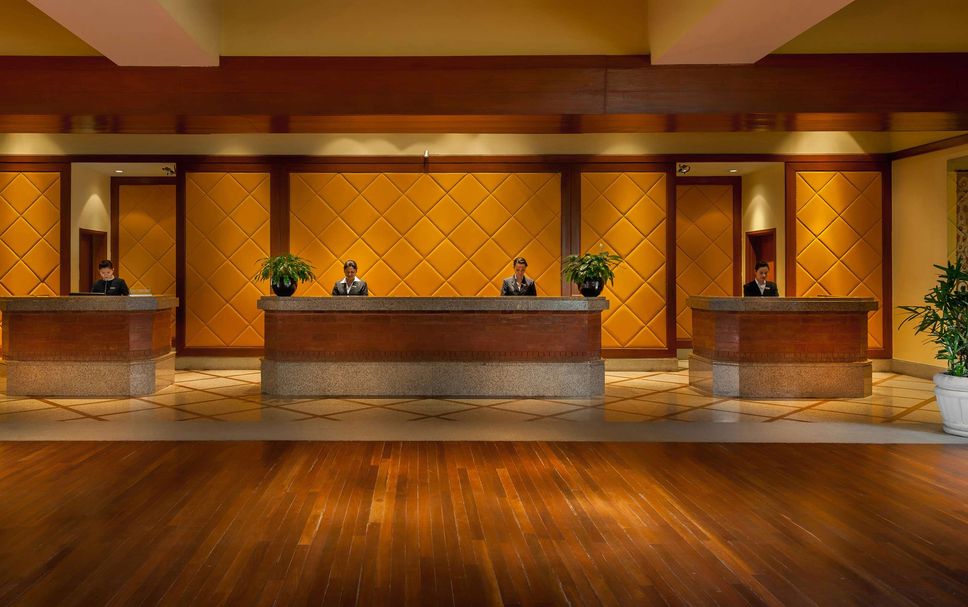 Front desk Photo