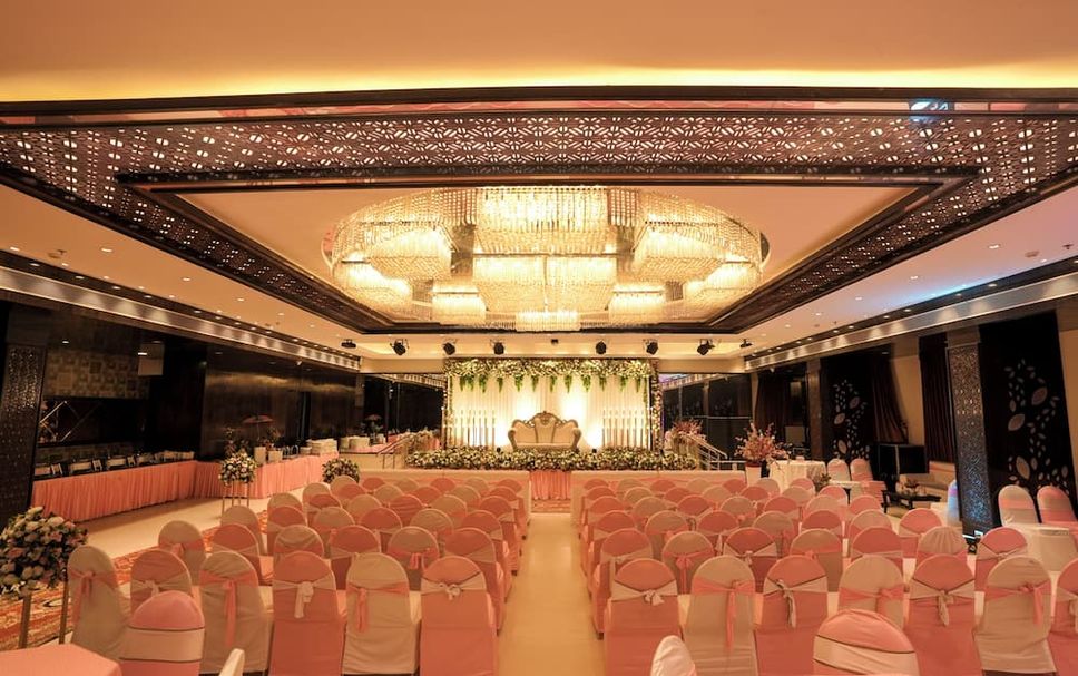 Banquet hall Photo