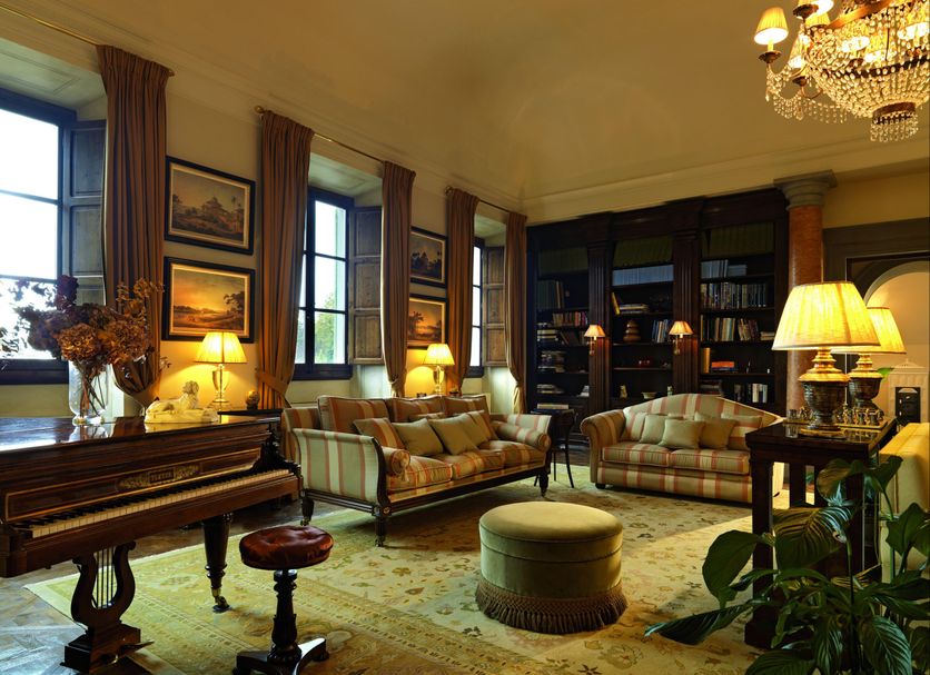 Lounge Photo