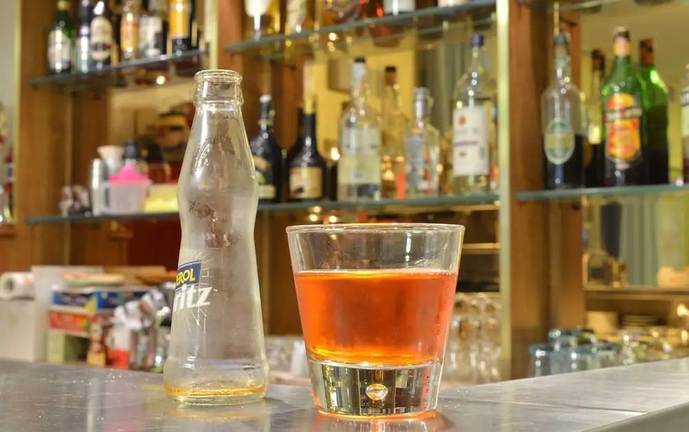 Bar Photo