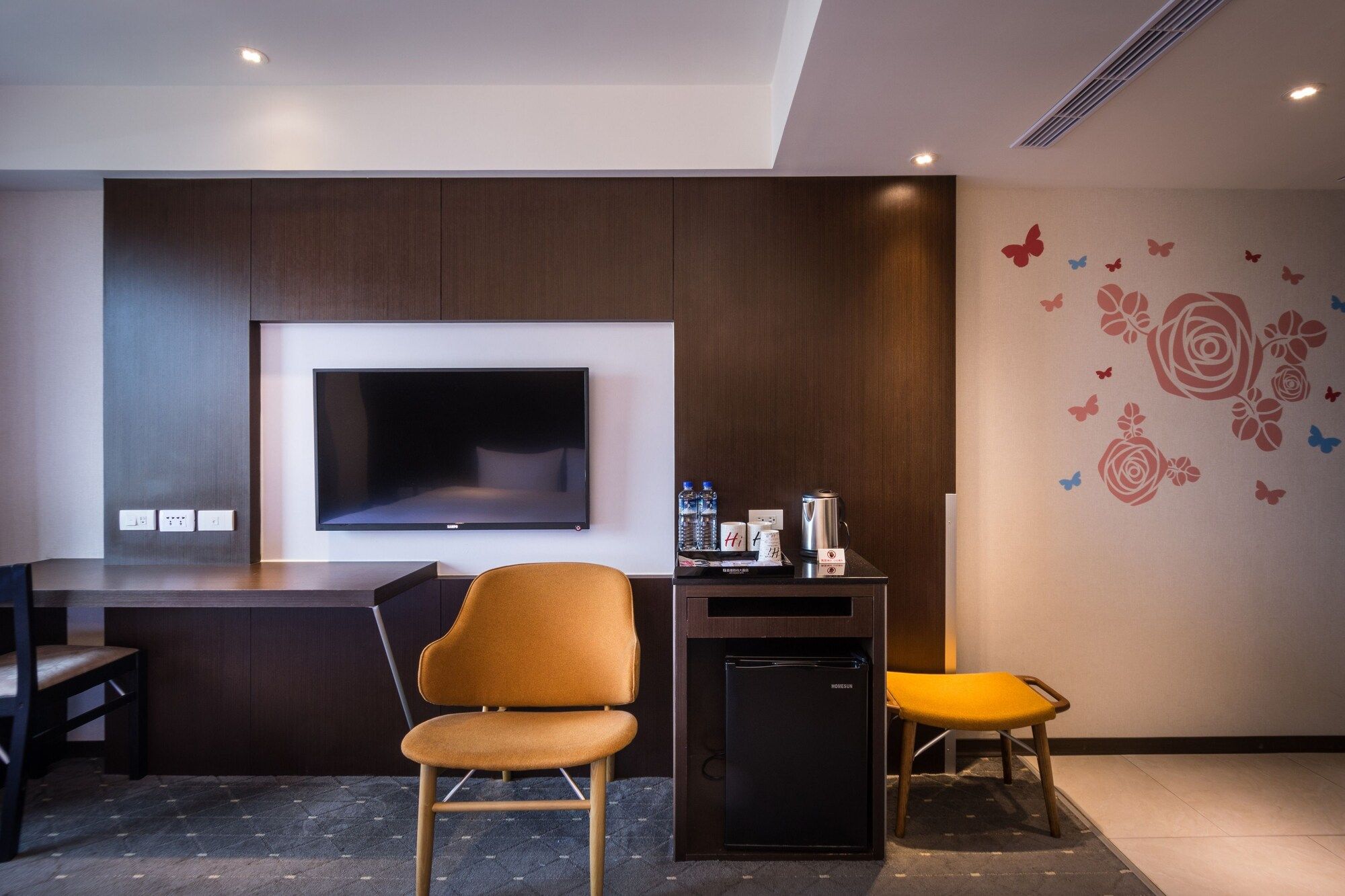 Room amenity