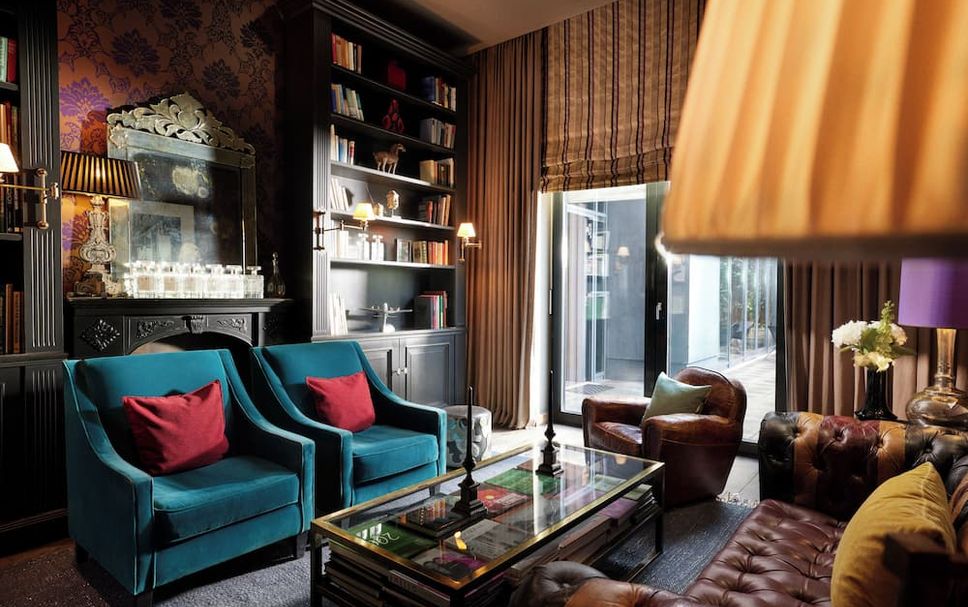 Lounge Photo