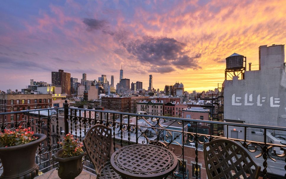 Balcony Photo
