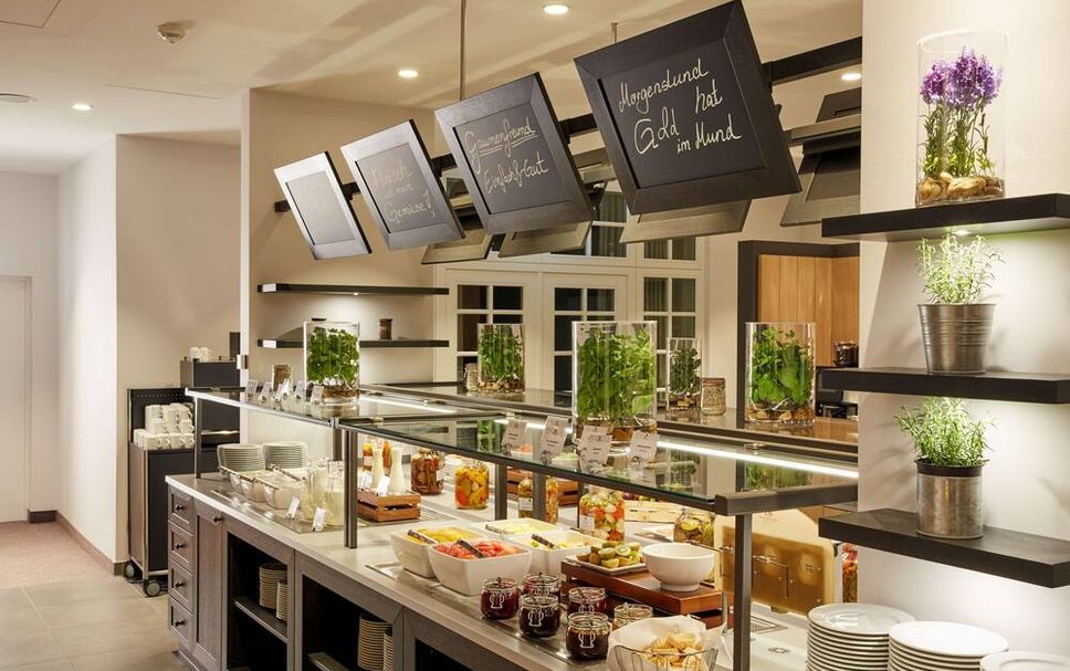 Buffet Photo