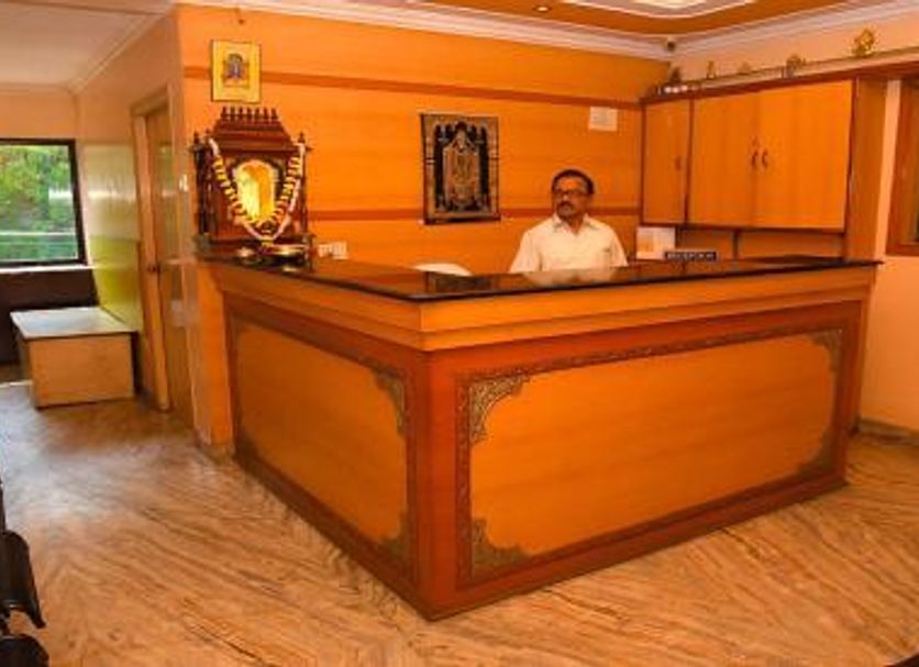 Front desk Photo