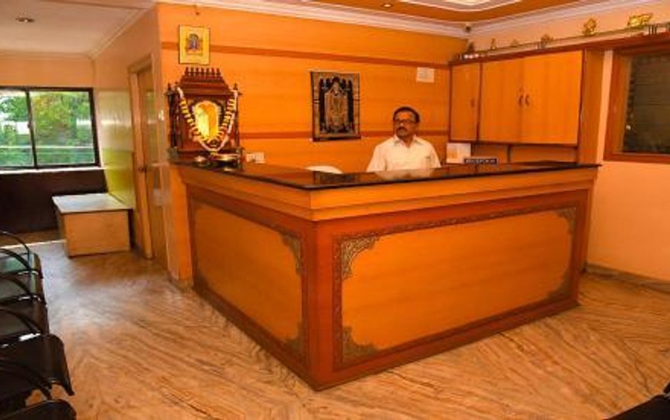 Front desk Photo