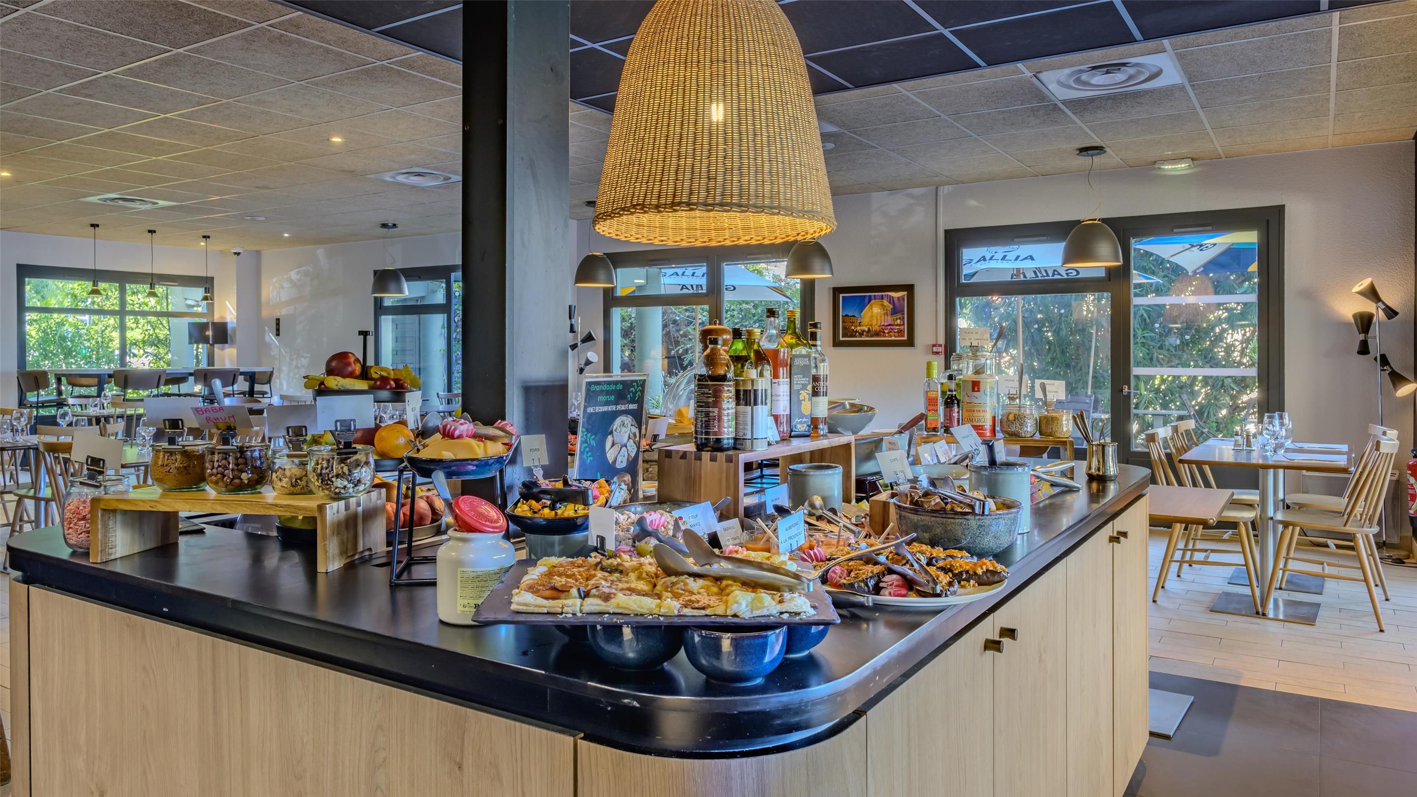Restaurant Photo