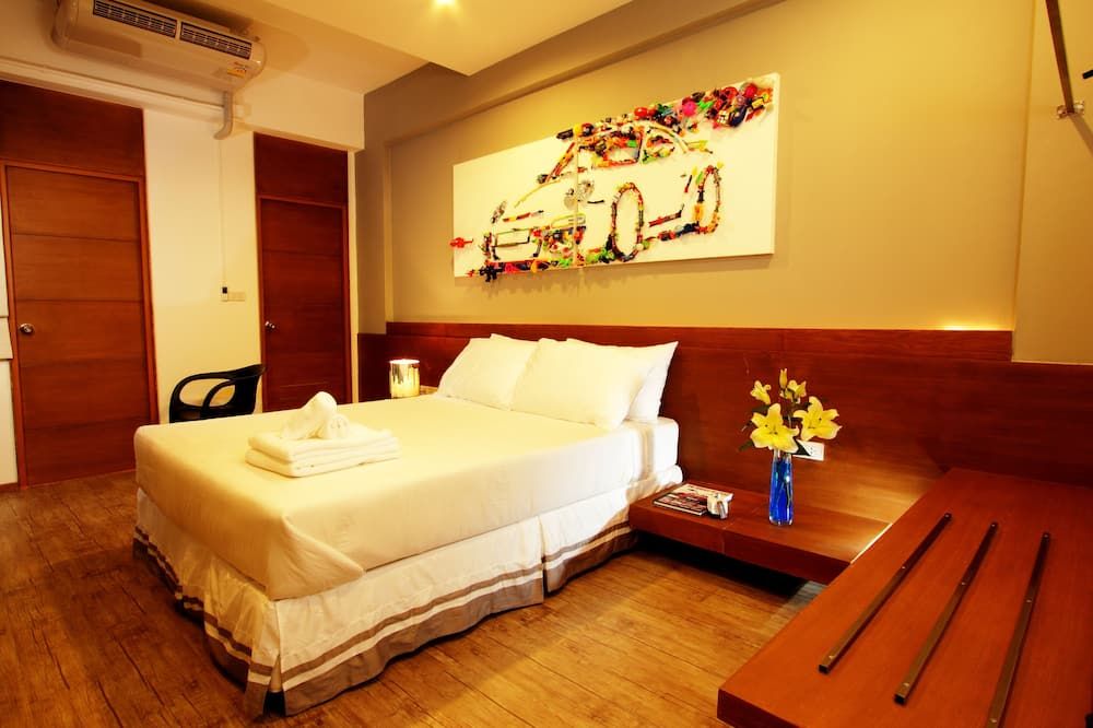 Bedroom Photo