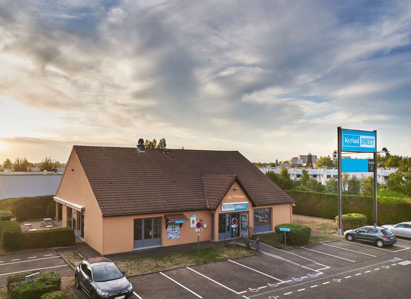 Building Photo
