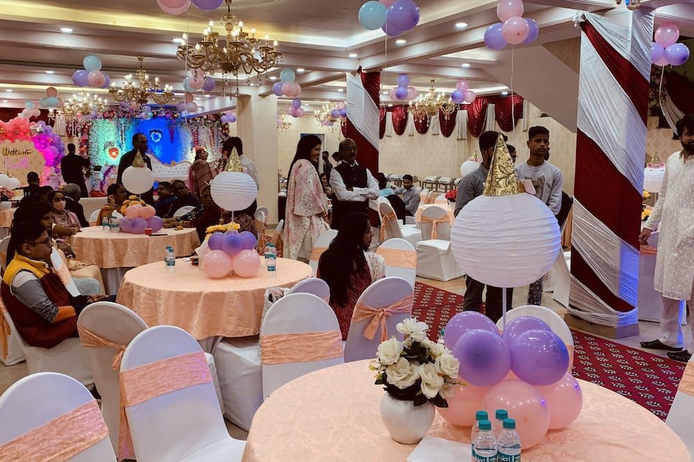 Banquet hall
