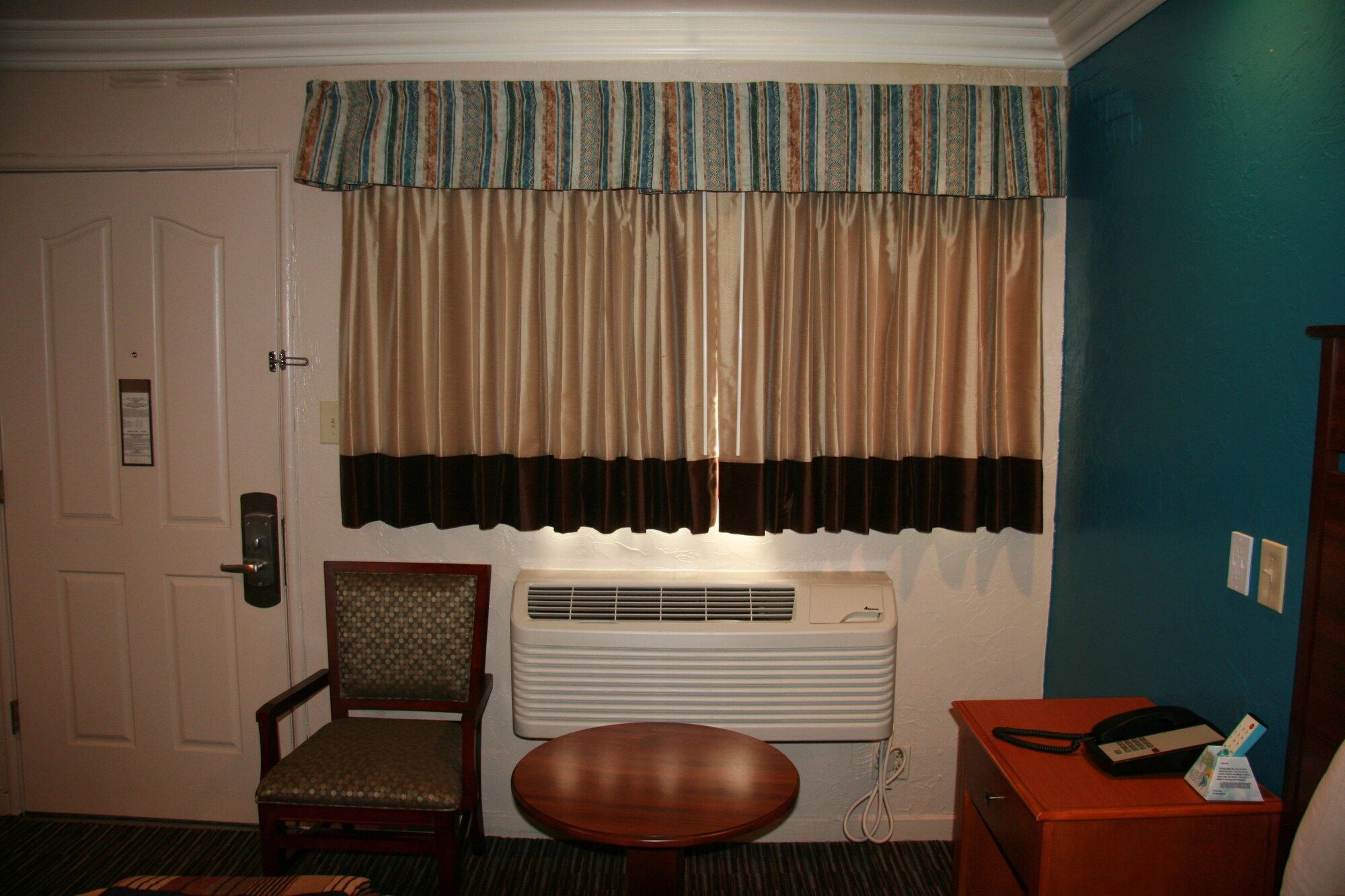 Room amenity