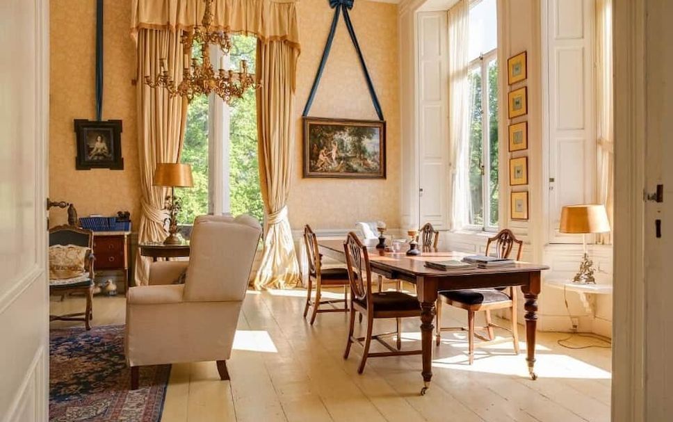 Dining room Photo