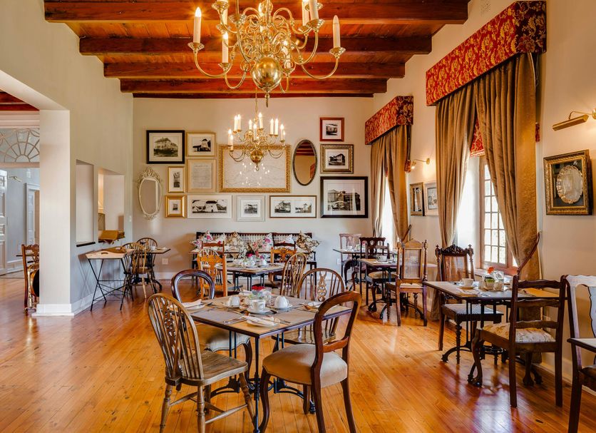 Restaurant Photo